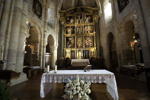 Arcos de comunicación con el deambulatorio de la iglesia de Fitero